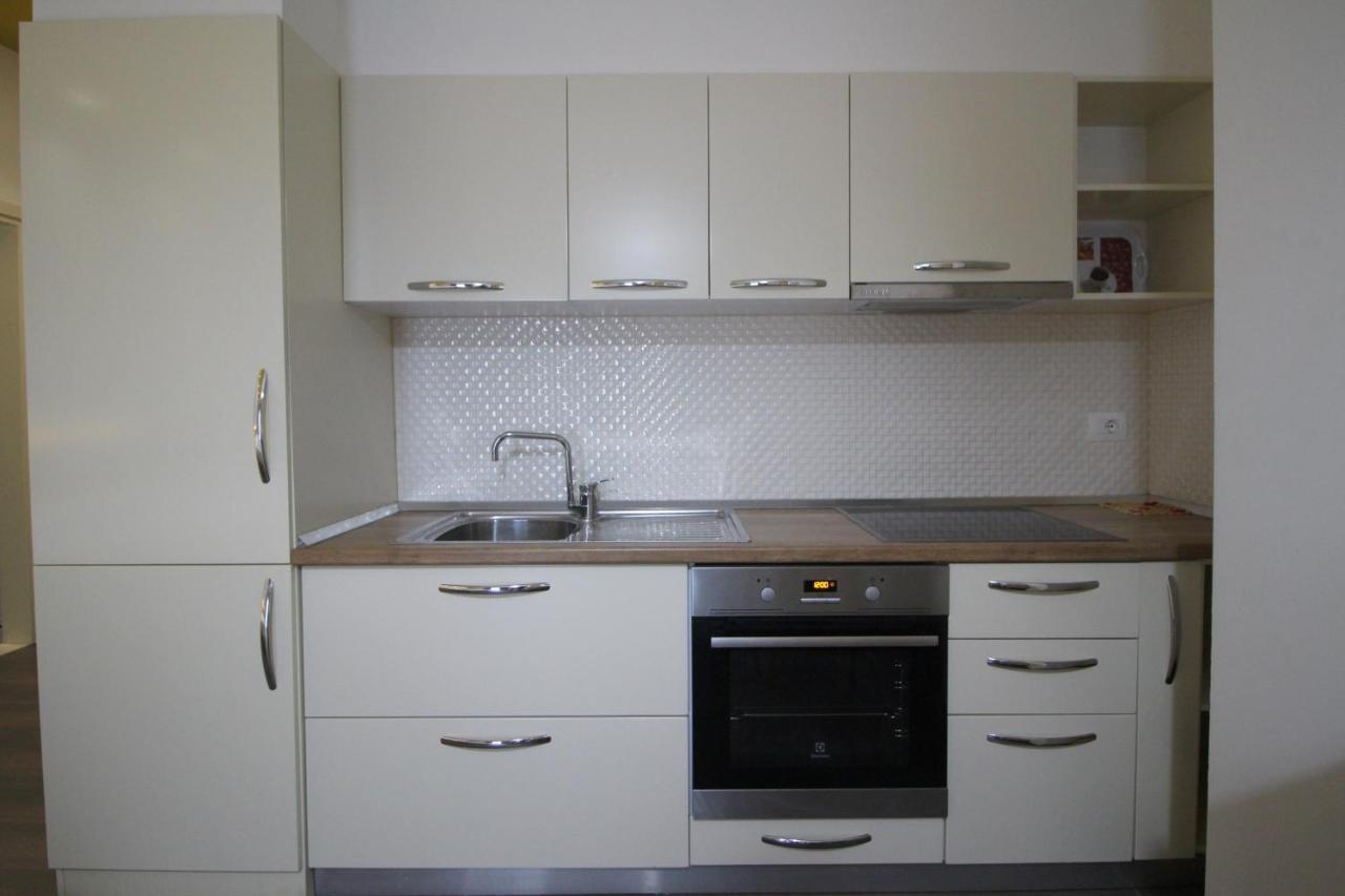 Sunrise Luxury Apartments Sarandë Buitenkant foto
