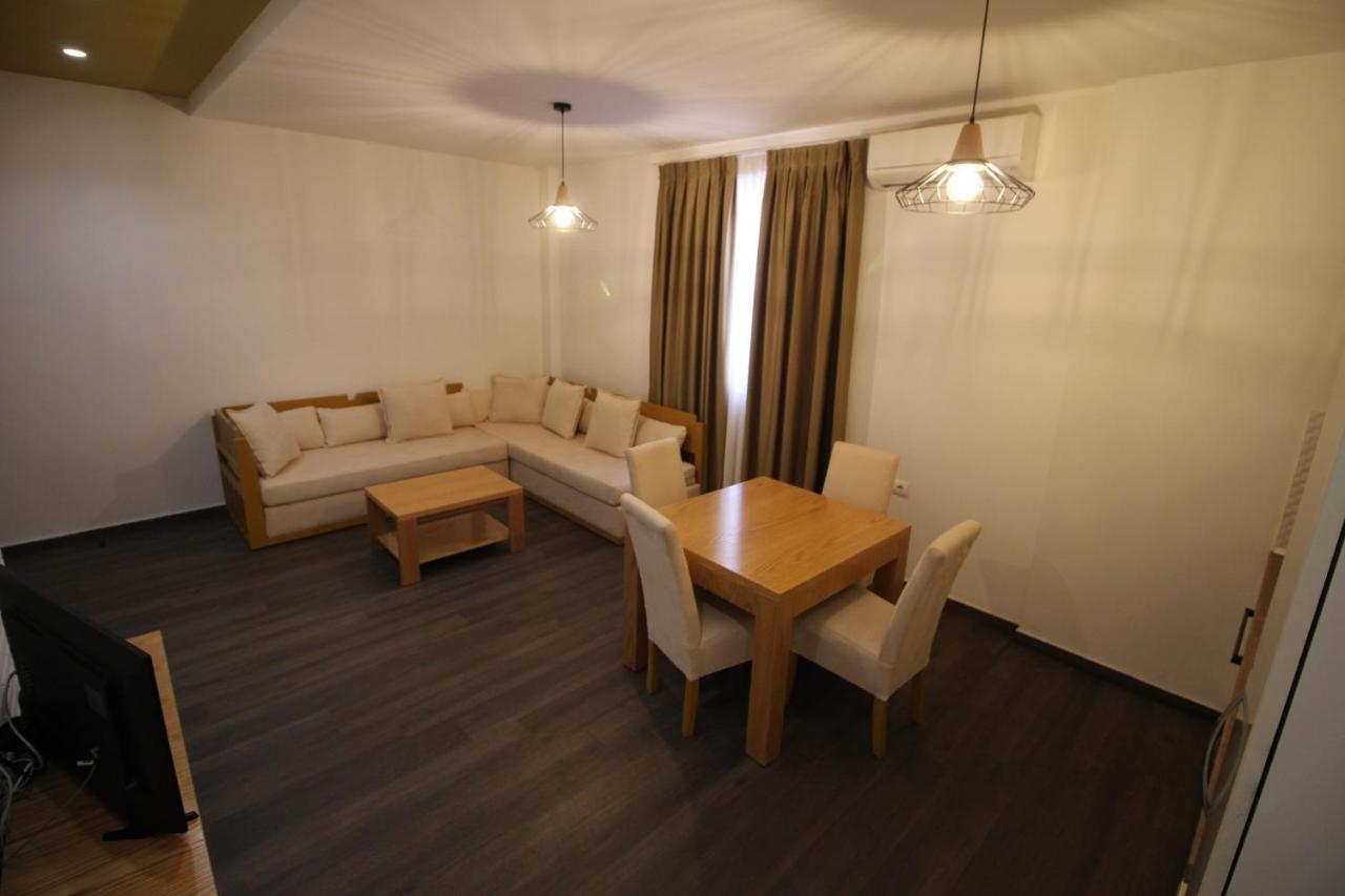 Sunrise Luxury Apartments Sarandë Buitenkant foto
