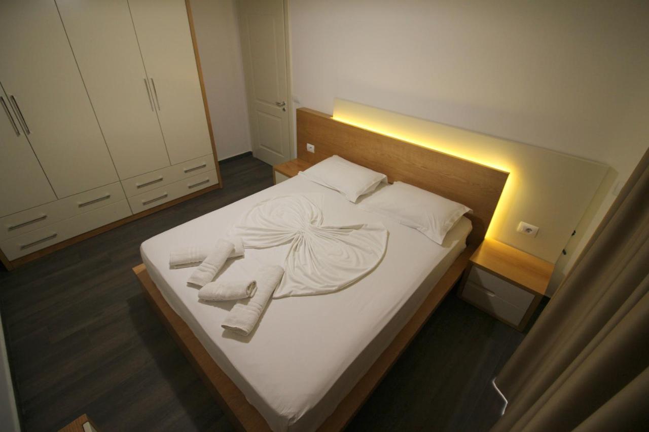 Sunrise Luxury Apartments Sarandë Buitenkant foto