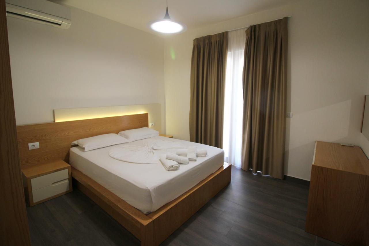 Sunrise Luxury Apartments Sarandë Buitenkant foto