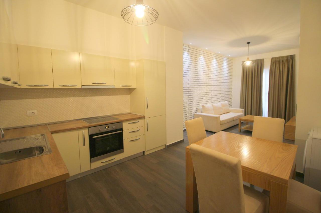 Sunrise Luxury Apartments Sarandë Buitenkant foto