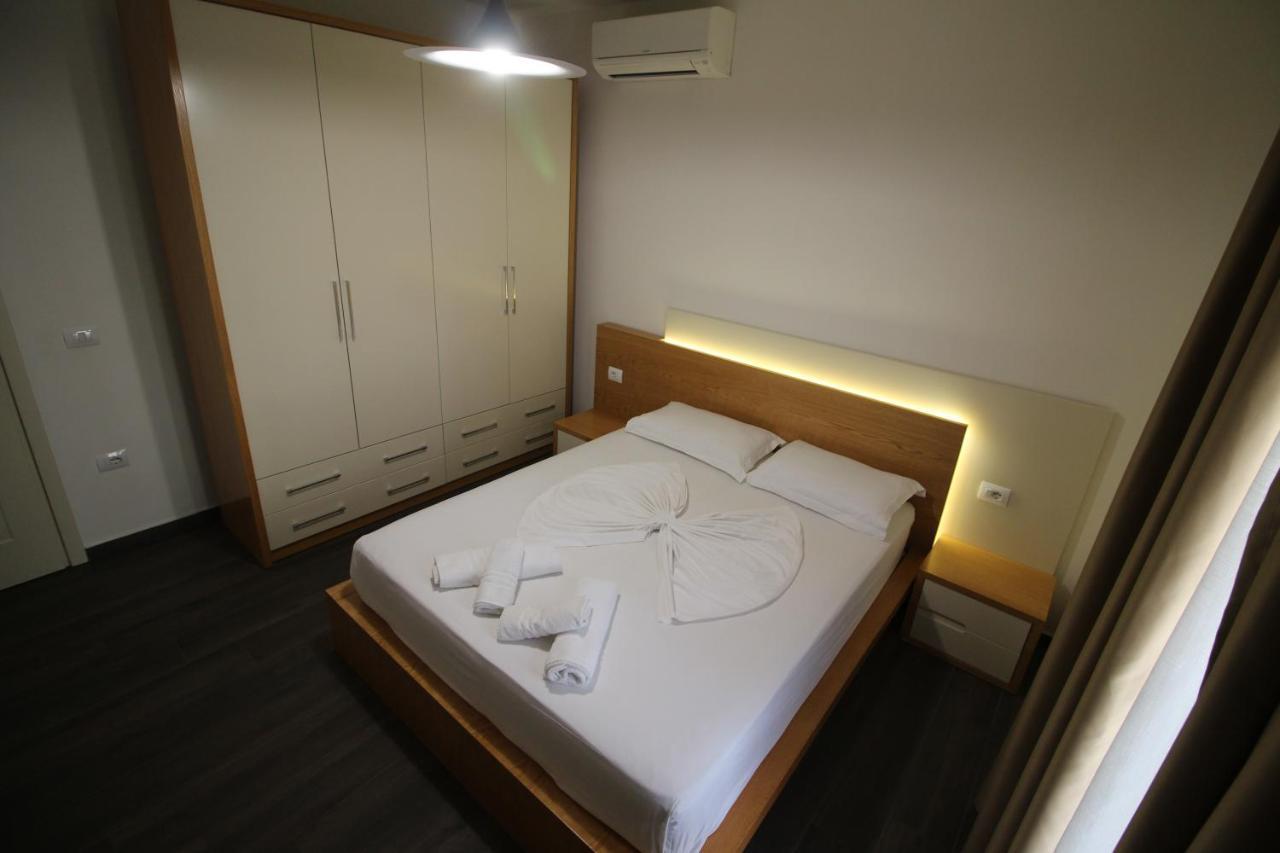 Sunrise Luxury Apartments Sarandë Buitenkant foto