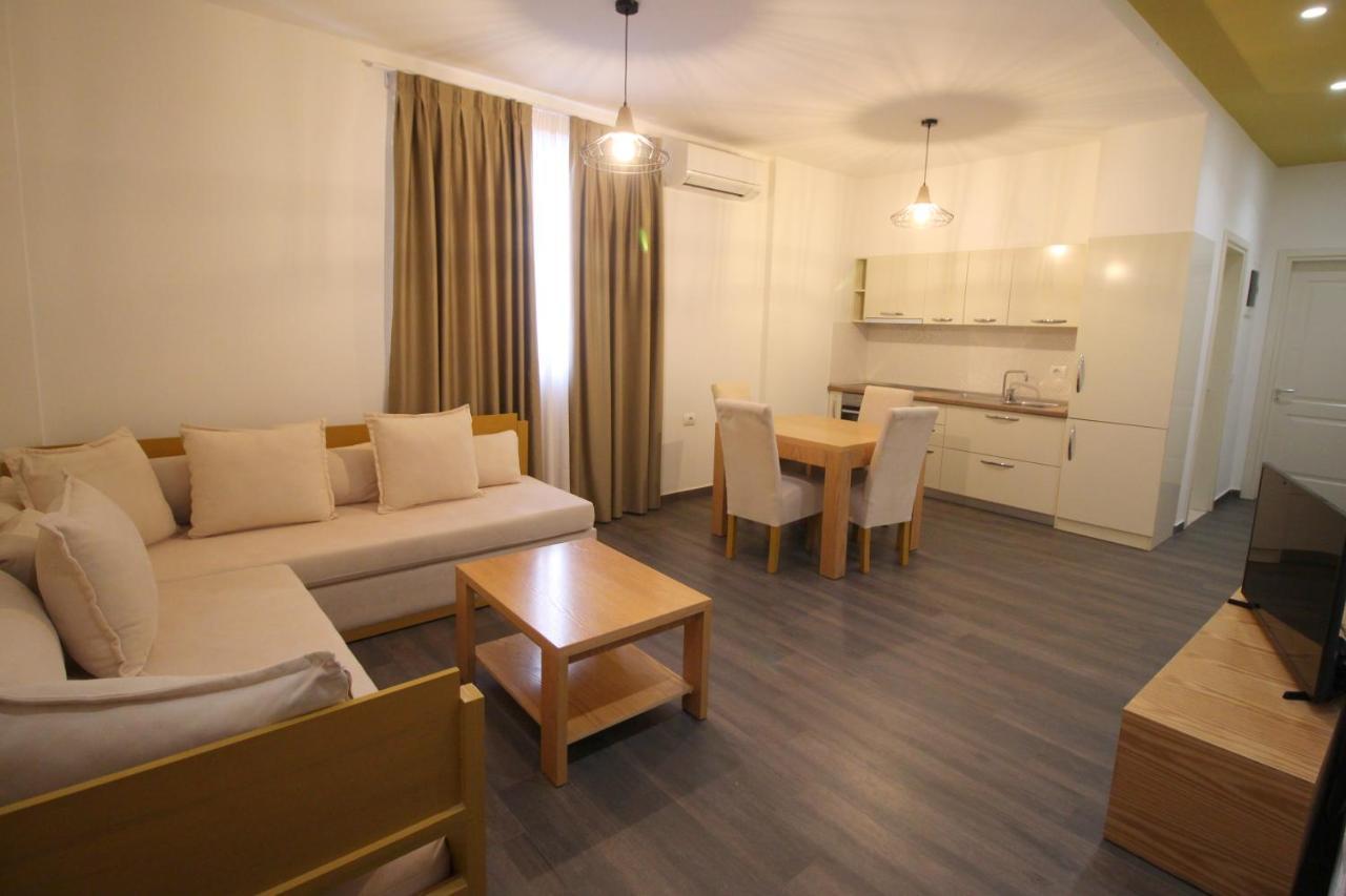 Sunrise Luxury Apartments Sarandë Buitenkant foto