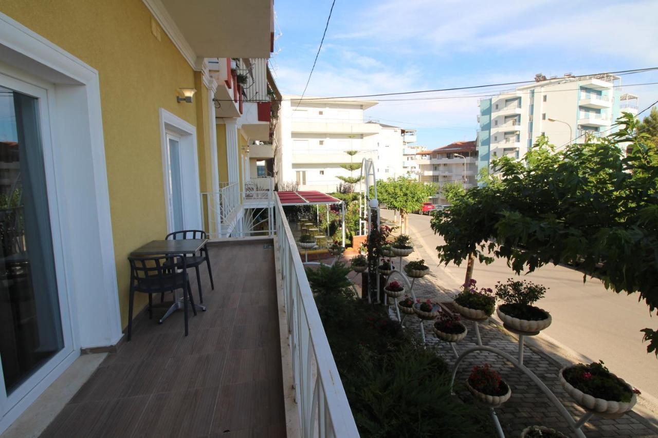 Sunrise Luxury Apartments Sarandë Buitenkant foto