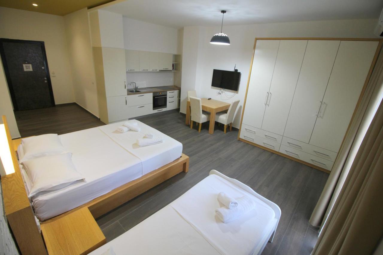 Sunrise Luxury Apartments Sarandë Buitenkant foto
