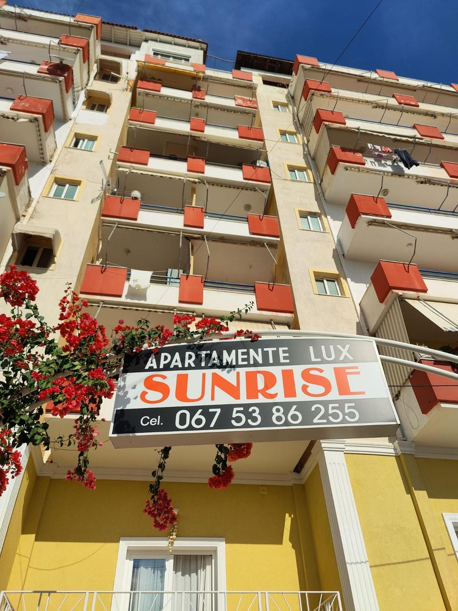Sunrise Luxury Apartments Sarandë Buitenkant foto
