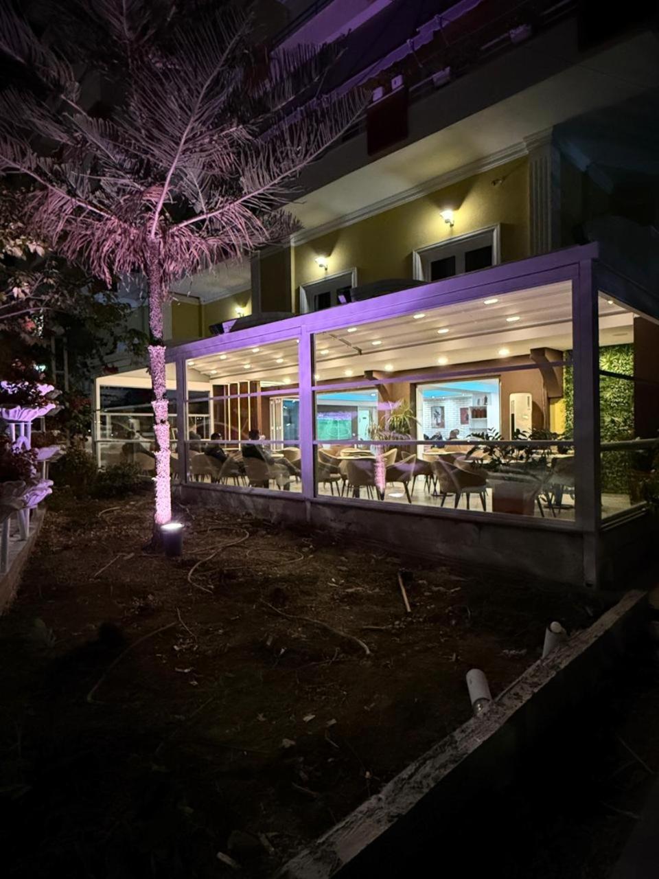 Sunrise Luxury Apartments Sarandë Buitenkant foto