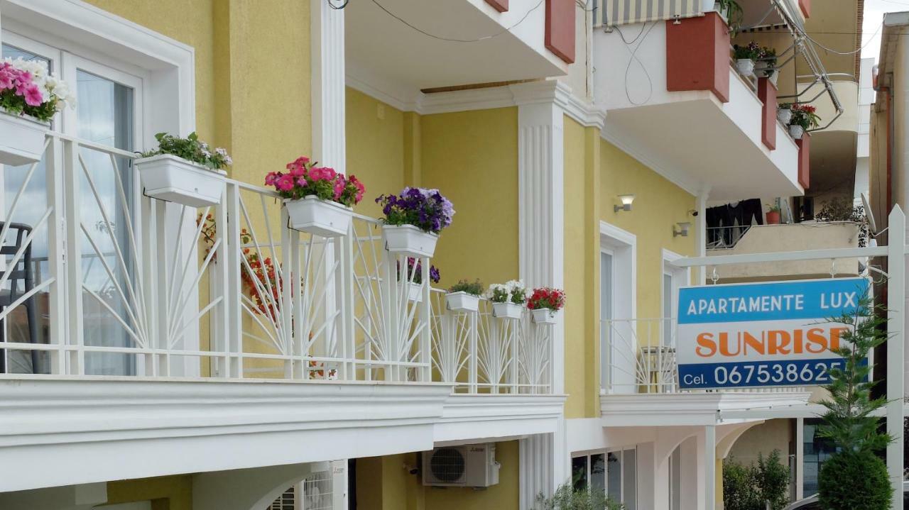 Sunrise Luxury Apartments Sarandë Buitenkant foto