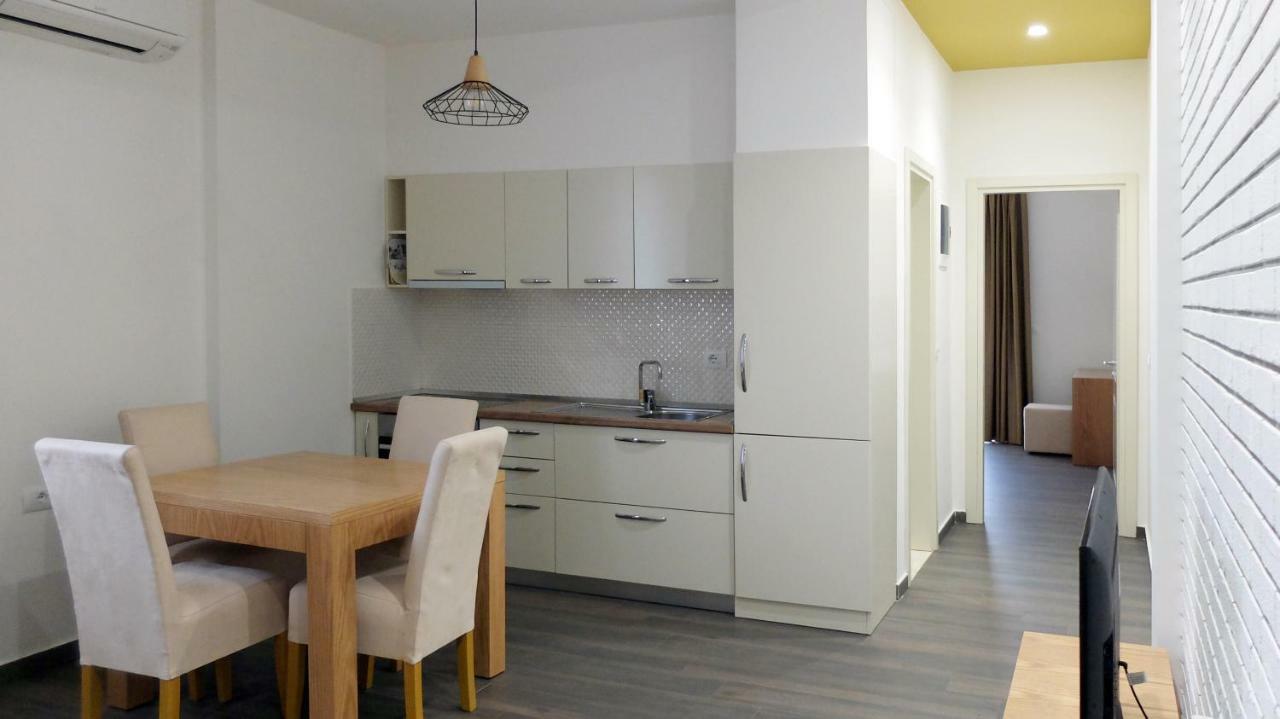 Sunrise Luxury Apartments Sarandë Buitenkant foto