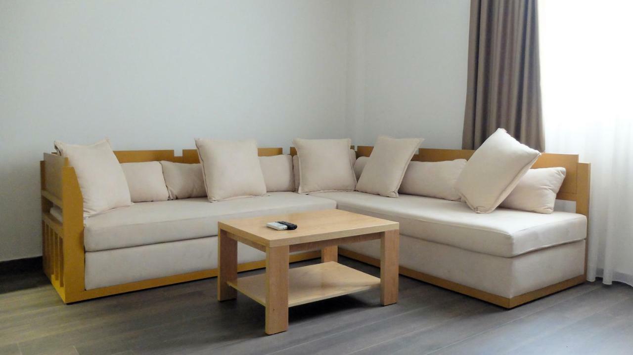 Sunrise Luxury Apartments Sarandë Buitenkant foto
