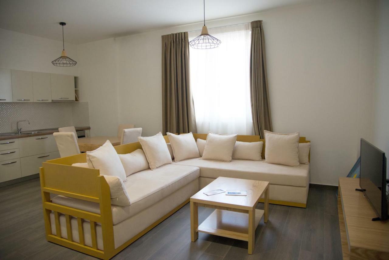 Sunrise Luxury Apartments Sarandë Buitenkant foto
