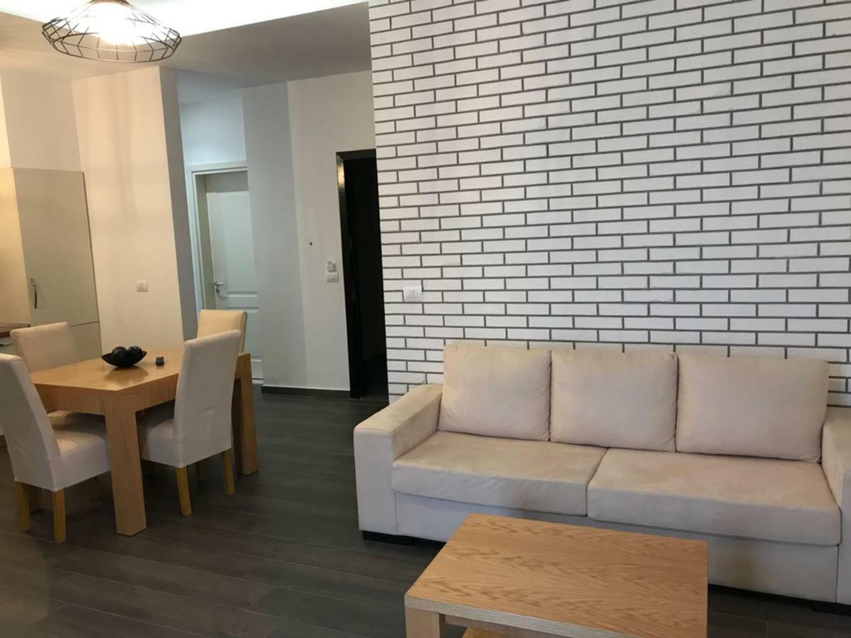 Sunrise Luxury Apartments Sarandë Buitenkant foto