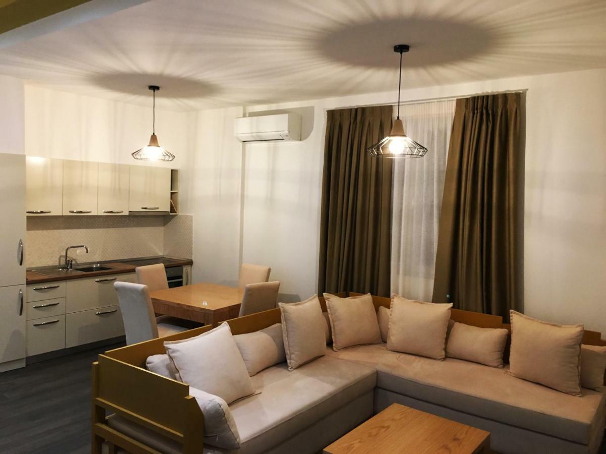 Sunrise Luxury Apartments Sarandë Buitenkant foto